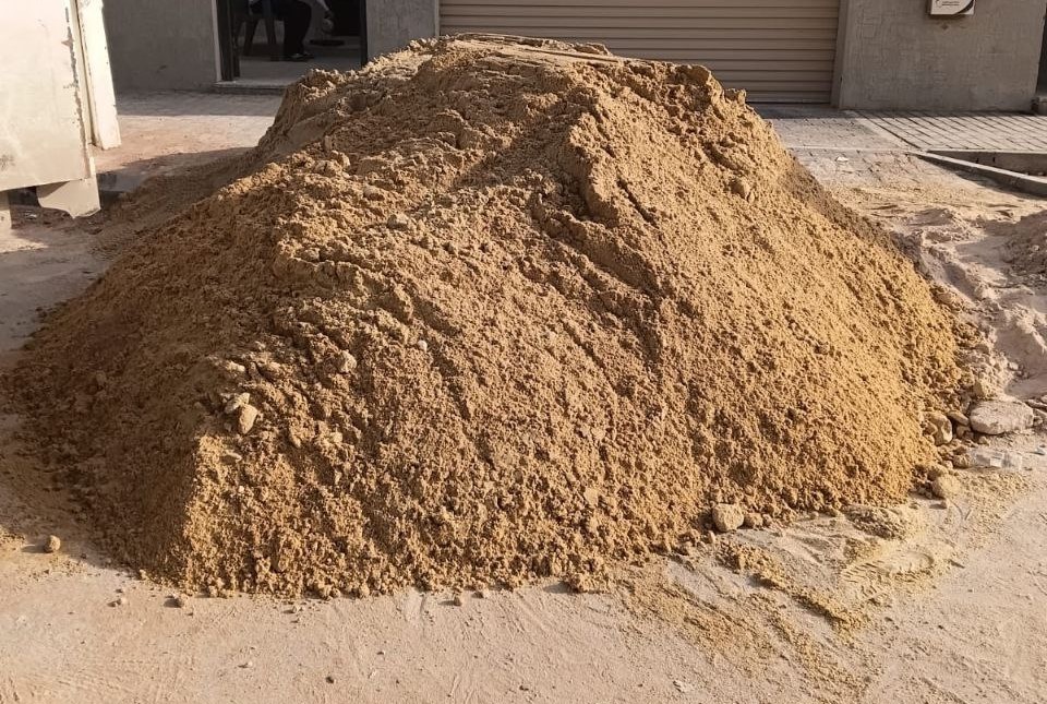  رمل احمر    